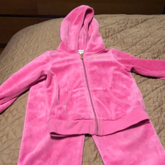 pink sweatsuit